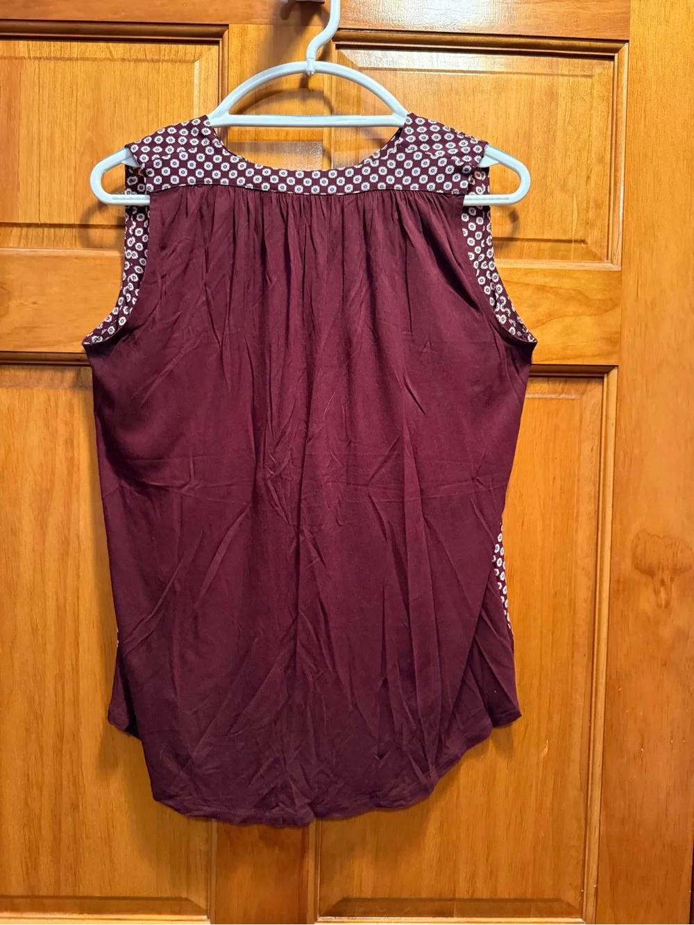 LOFT Wine with White Dot Sleeveless V-Neck Camisole